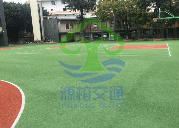 茶园山中心小学操场